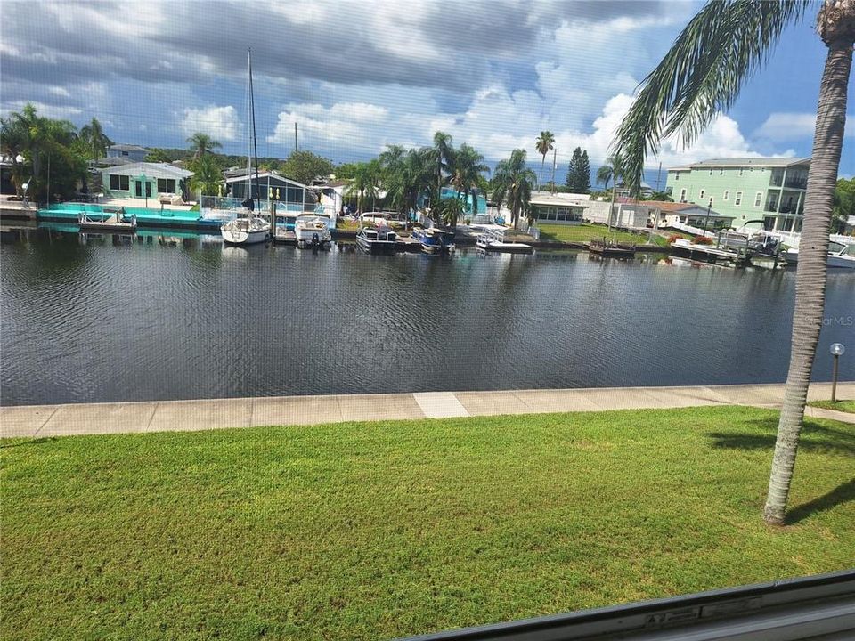 待售: $119,000 (2 贝兹, 2 浴室, 1388 平方英尺)