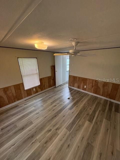 На продажу: $119,900 (2 спален, 1 ванн, 770 Квадратных фут)