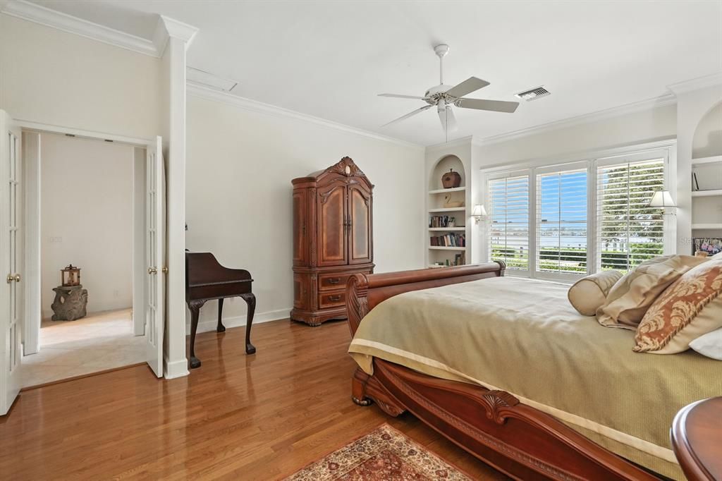 待售: $2,800,000 (5 贝兹, 4 浴室, 4988 平方英尺)