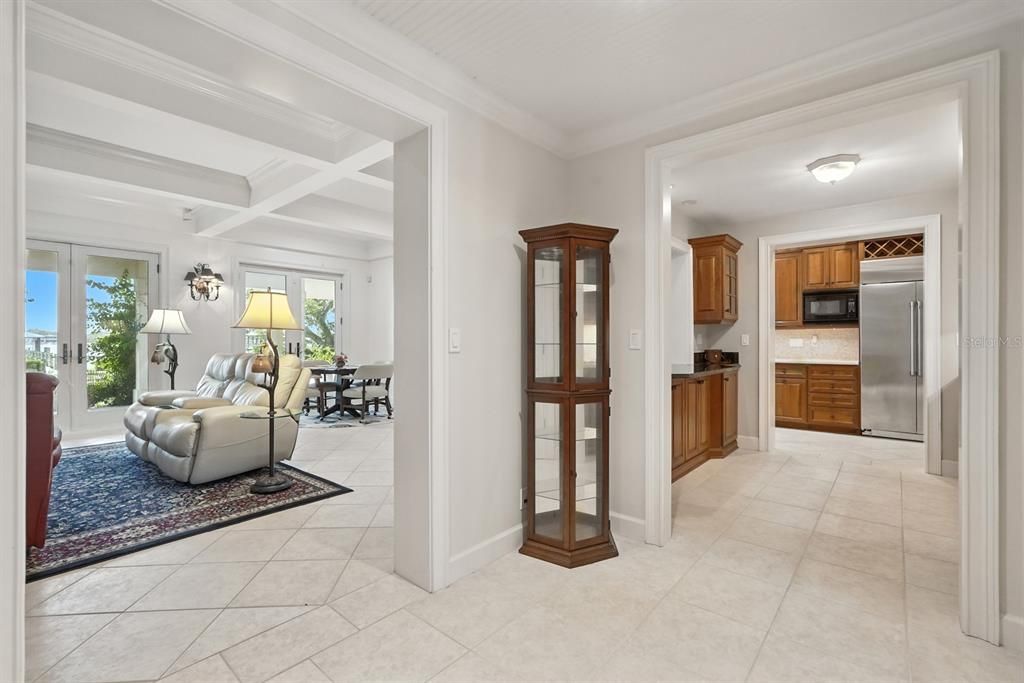 待售: $2,800,000 (5 贝兹, 4 浴室, 4988 平方英尺)