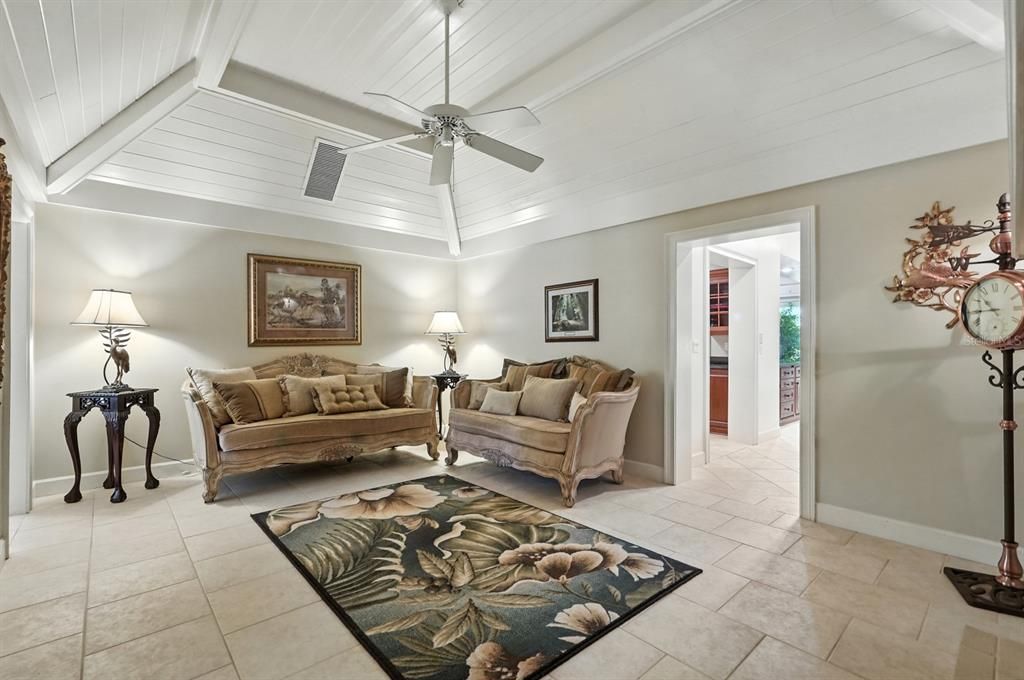 待售: $2,800,000 (5 贝兹, 4 浴室, 4988 平方英尺)