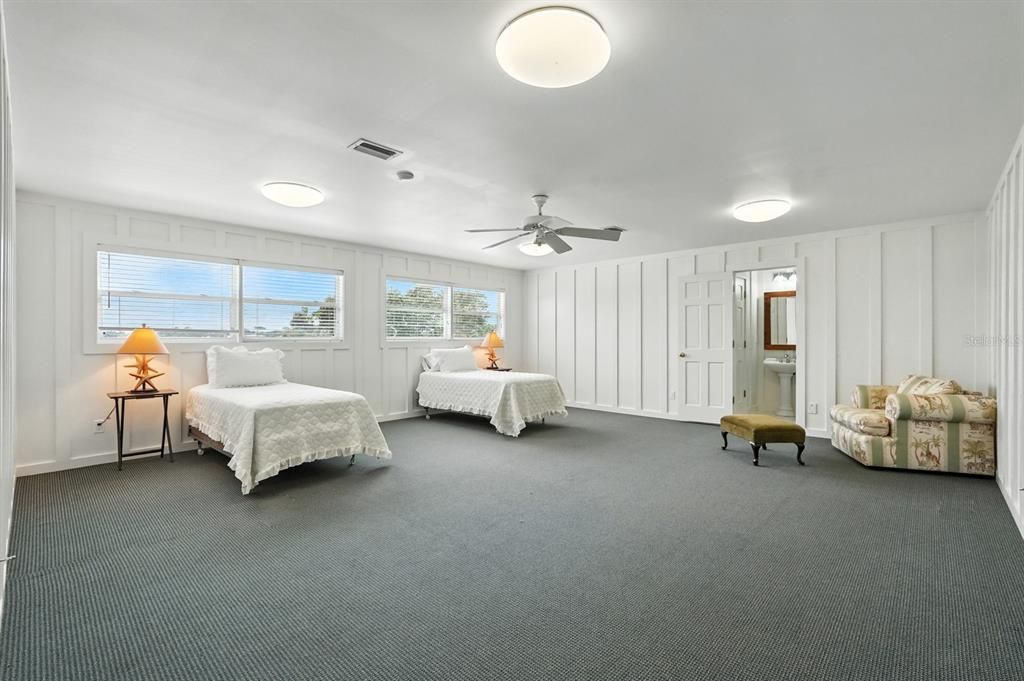 待售: $2,800,000 (5 贝兹, 4 浴室, 4988 平方英尺)