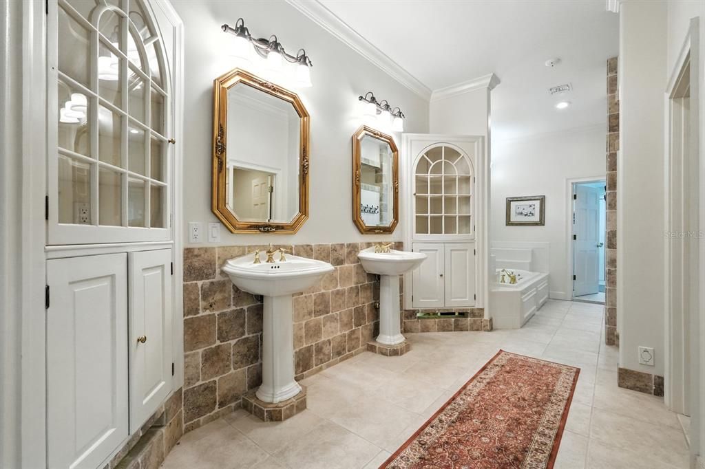 待售: $2,800,000 (5 贝兹, 4 浴室, 4988 平方英尺)