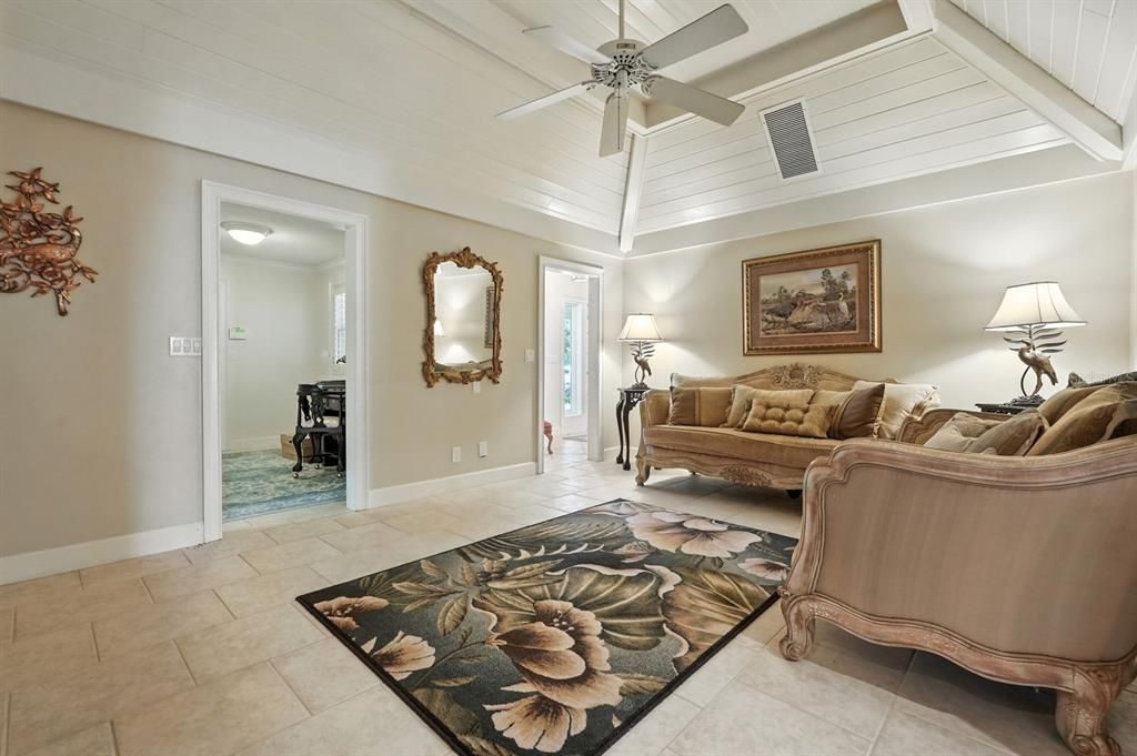 待售: $2,800,000 (5 贝兹, 4 浴室, 4988 平方英尺)