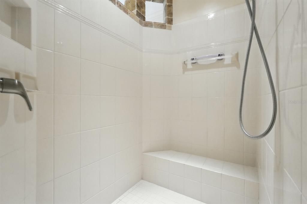 待售: $2,800,000 (5 贝兹, 4 浴室, 4988 平方英尺)