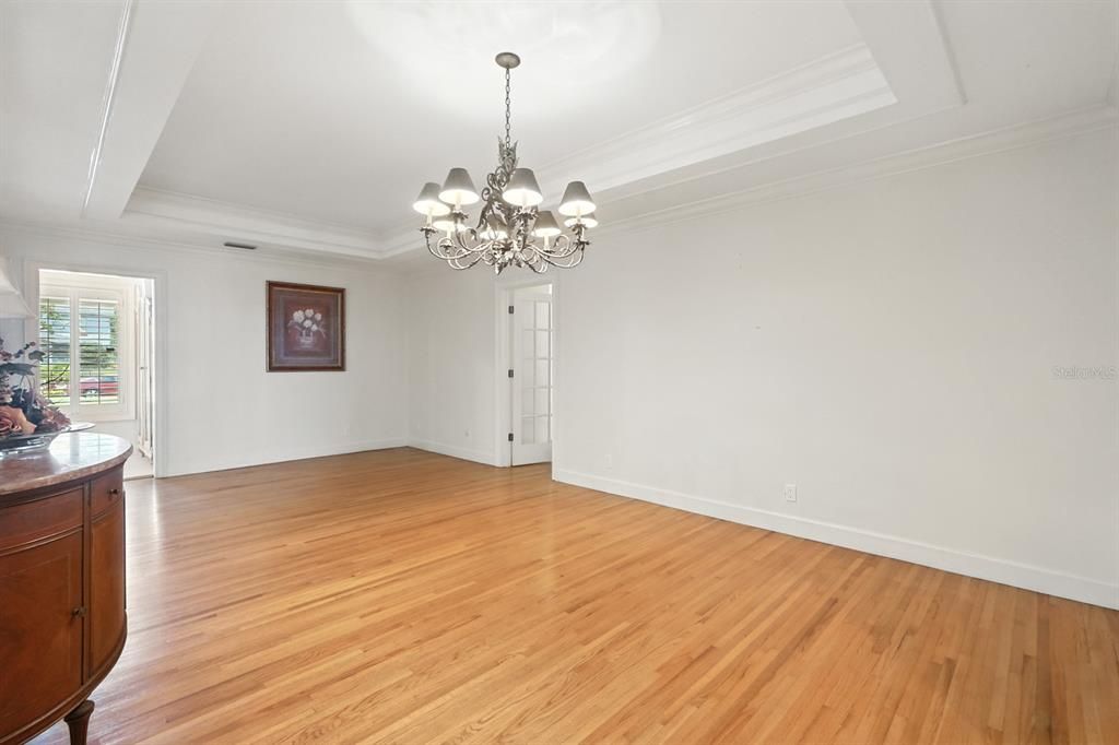 待售: $2,800,000 (5 贝兹, 4 浴室, 4988 平方英尺)