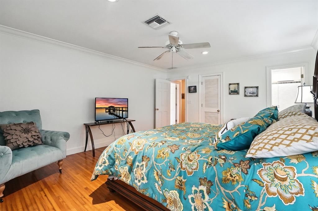 待售: $2,800,000 (5 贝兹, 4 浴室, 4988 平方英尺)