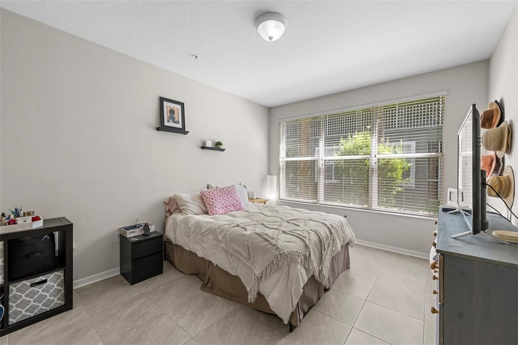 For Sale: $228,000 (3 beds, 2 baths, 1401 Square Feet)