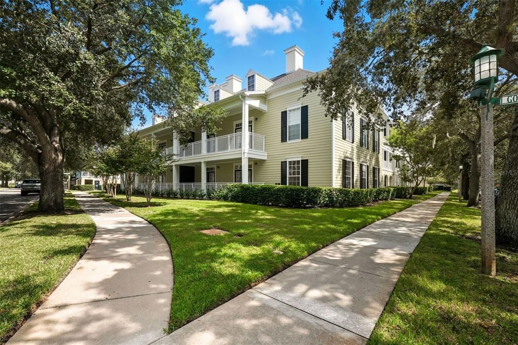 最近售出: $389,000 (3 贝兹, 2 浴室, 1584 平方英尺)