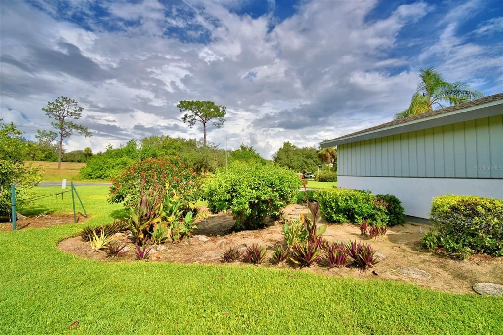 For Sale: $259,000 (2 beds, 3 baths, 2272 Square Feet)