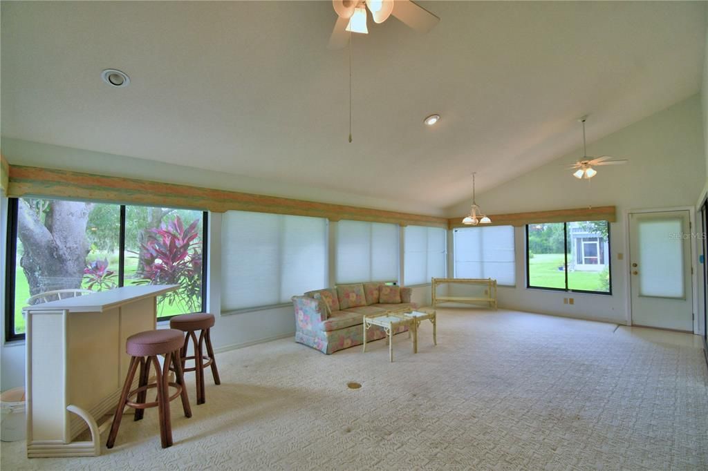 For Sale: $259,000 (2 beds, 3 baths, 2272 Square Feet)