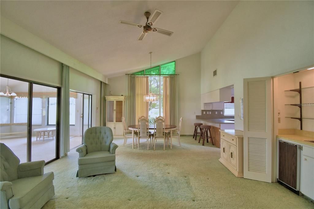 For Sale: $259,000 (2 beds, 3 baths, 2272 Square Feet)