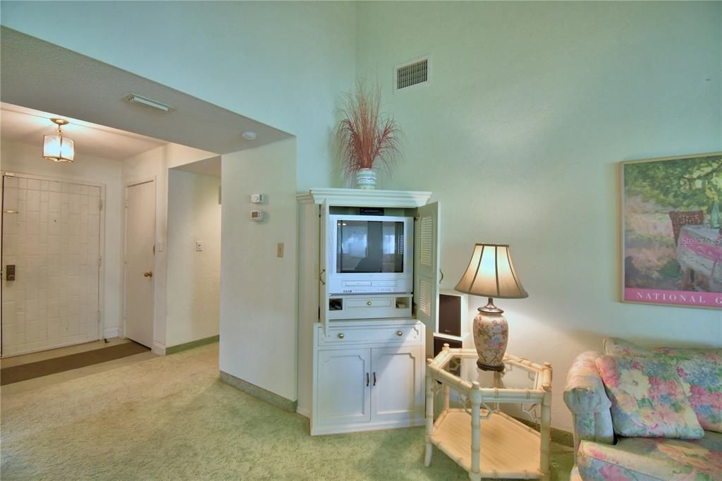 For Sale: $259,000 (2 beds, 3 baths, 2272 Square Feet)