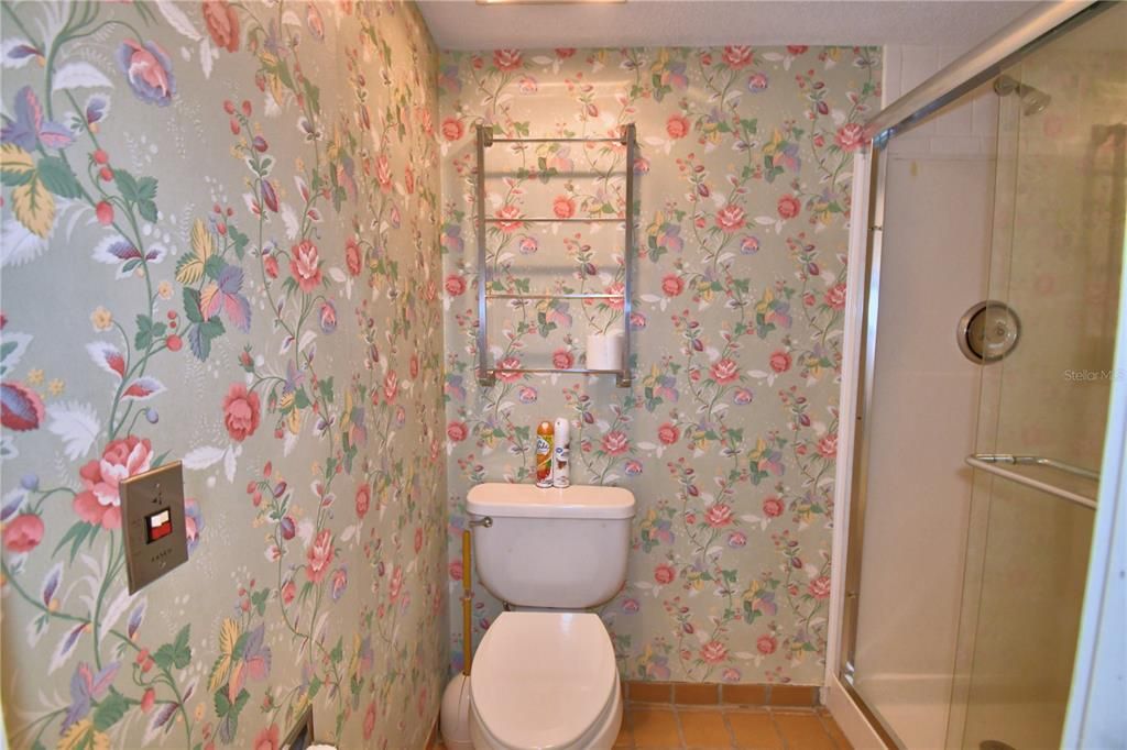 For Sale: $259,000 (2 beds, 3 baths, 2272 Square Feet)