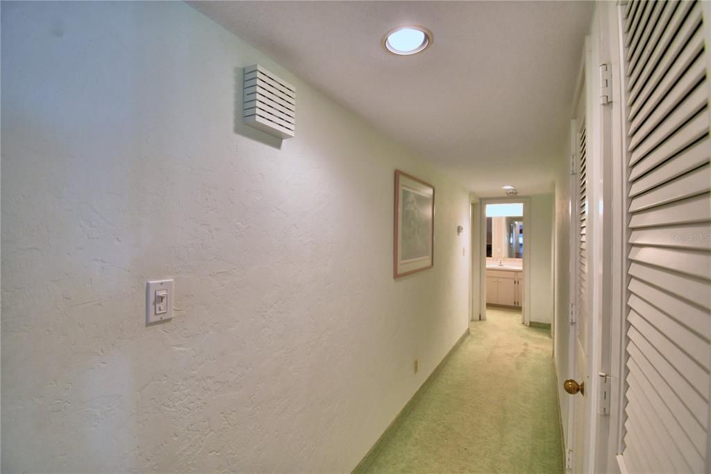 For Sale: $259,000 (2 beds, 3 baths, 2272 Square Feet)