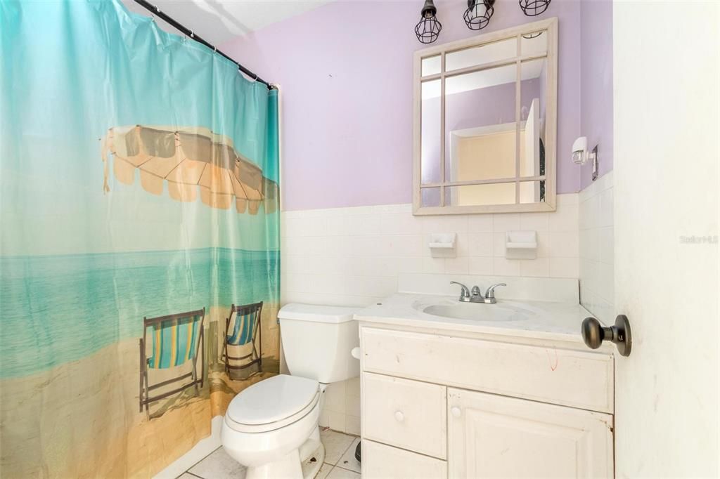 На продажу: $244,000 (4 спален, 2 ванн, 1339 Квадратных фут)