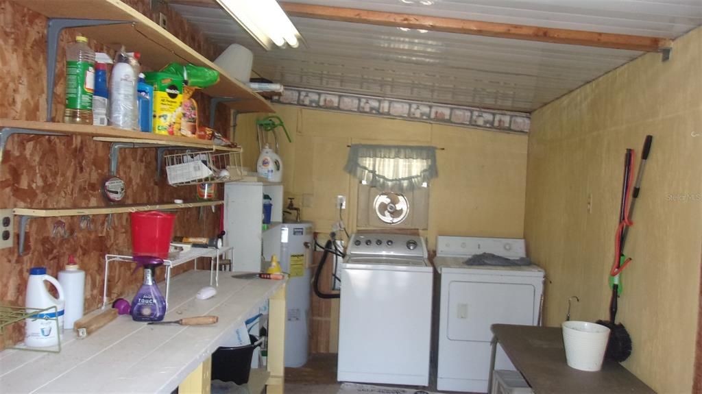 Active With Contract: $144,777 (2 beds, 2 baths, 1144 Square Feet)