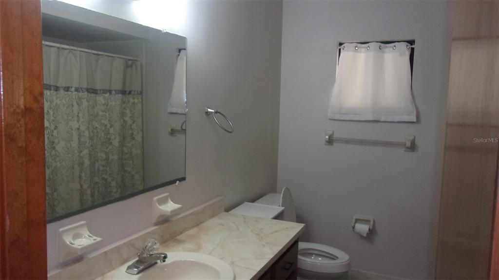 Active With Contract: $144,777 (2 beds, 2 baths, 1144 Square Feet)