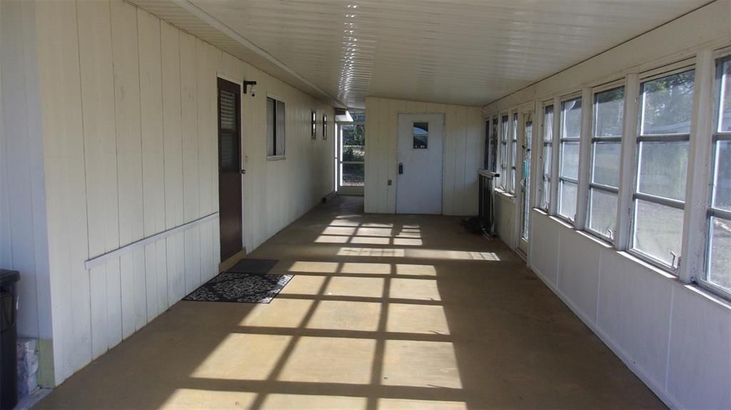 Active With Contract: $144,777 (2 beds, 2 baths, 1144 Square Feet)