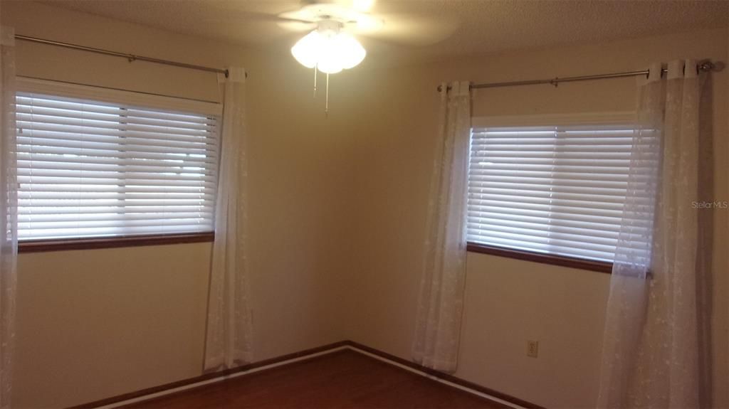 Active With Contract: $144,777 (2 beds, 2 baths, 1144 Square Feet)