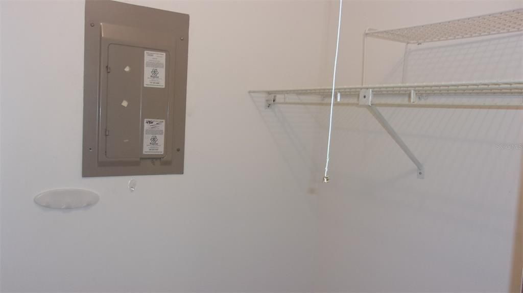 Active With Contract: $144,777 (2 beds, 2 baths, 1144 Square Feet)