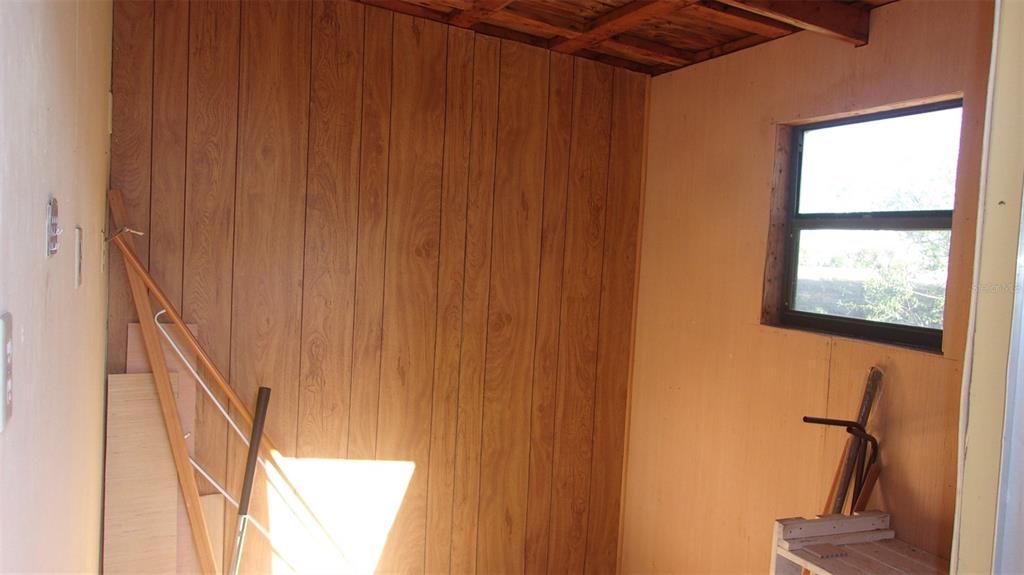 Active With Contract: $144,777 (2 beds, 2 baths, 1144 Square Feet)