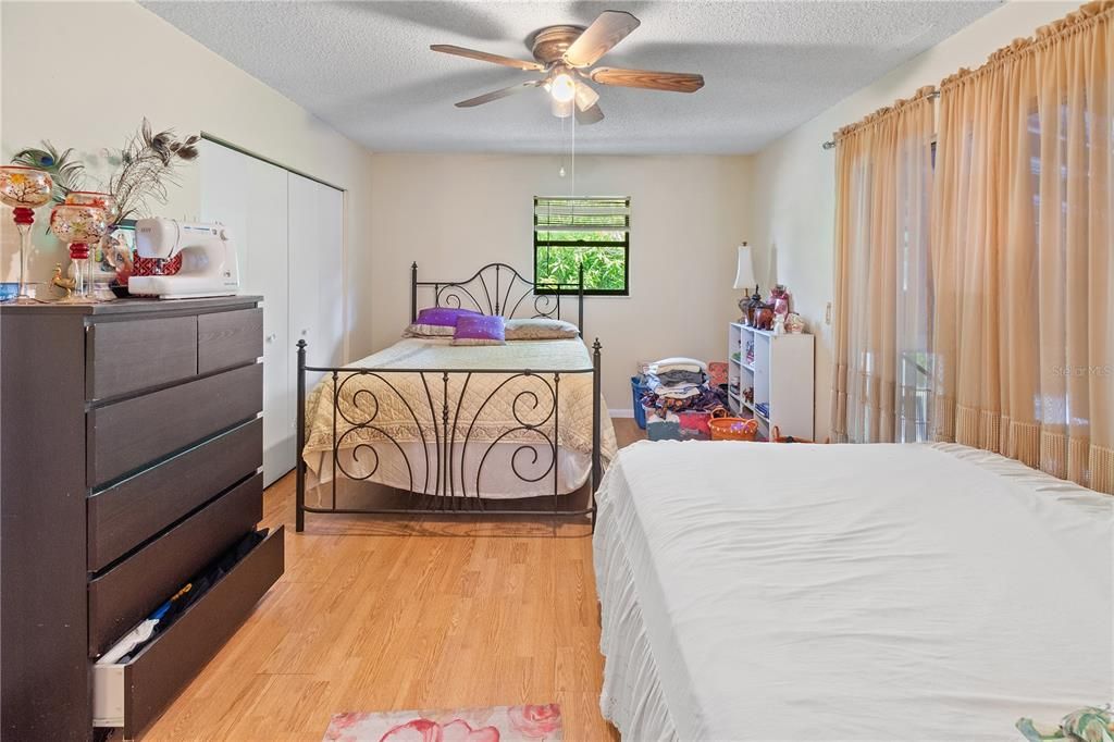 En Venta: $520,000 (3 camas, 3 baños, 1554 Pies cuadrados)