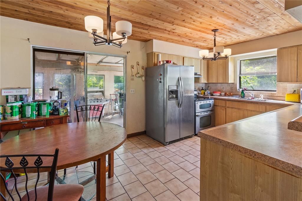 En Venta: $520,000 (3 camas, 3 baños, 1554 Pies cuadrados)