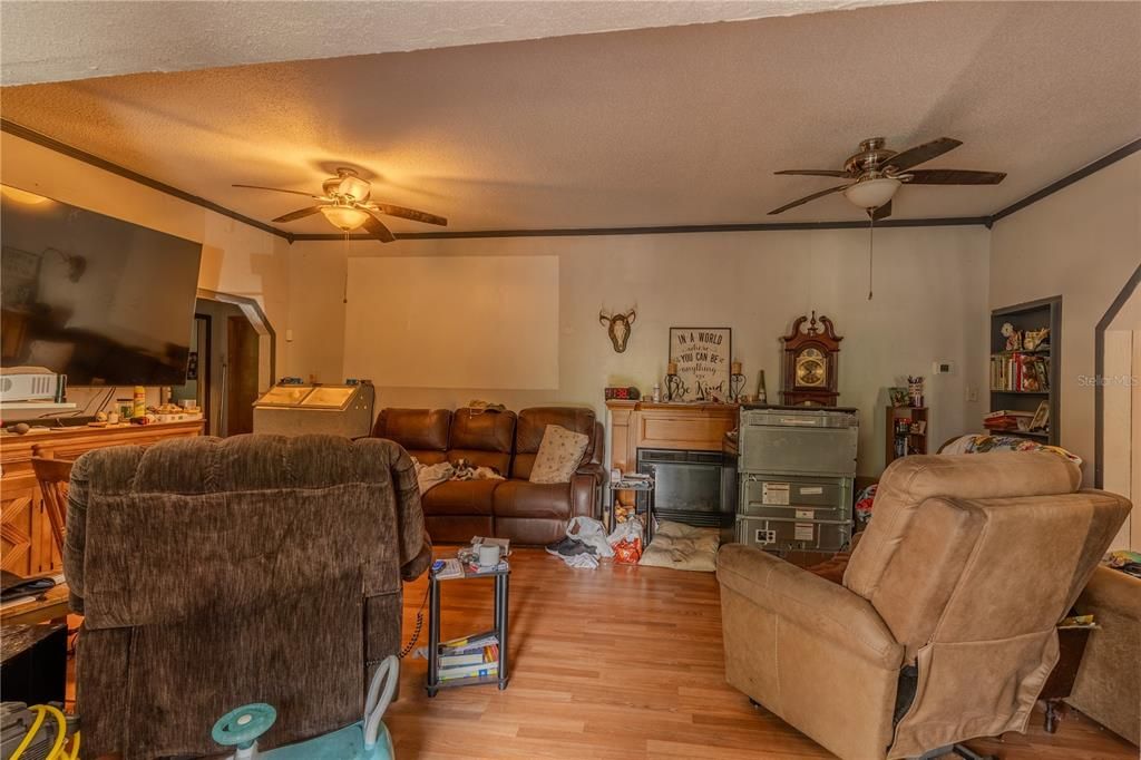 En Venta: $99,000 (3 camas, 1 baños, 1404 Pies cuadrados)