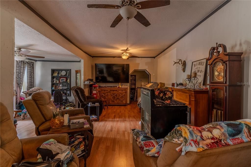 En Venta: $99,000 (3 camas, 1 baños, 1404 Pies cuadrados)