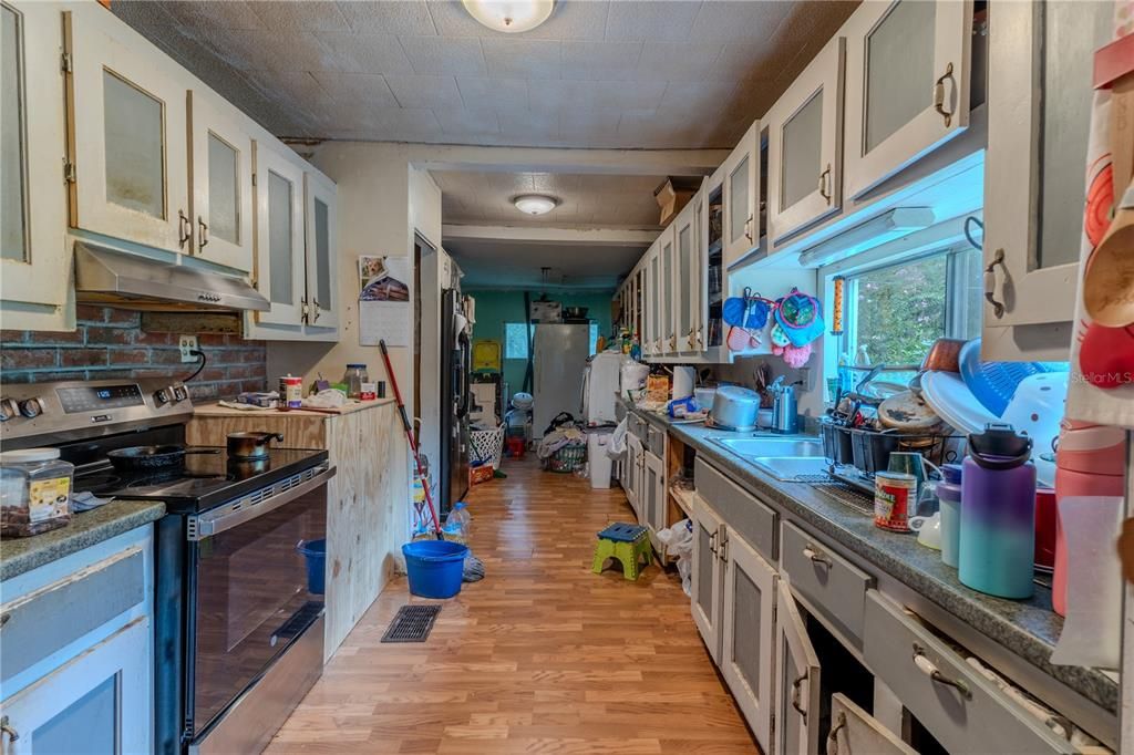 En Venta: $99,000 (3 camas, 1 baños, 1404 Pies cuadrados)