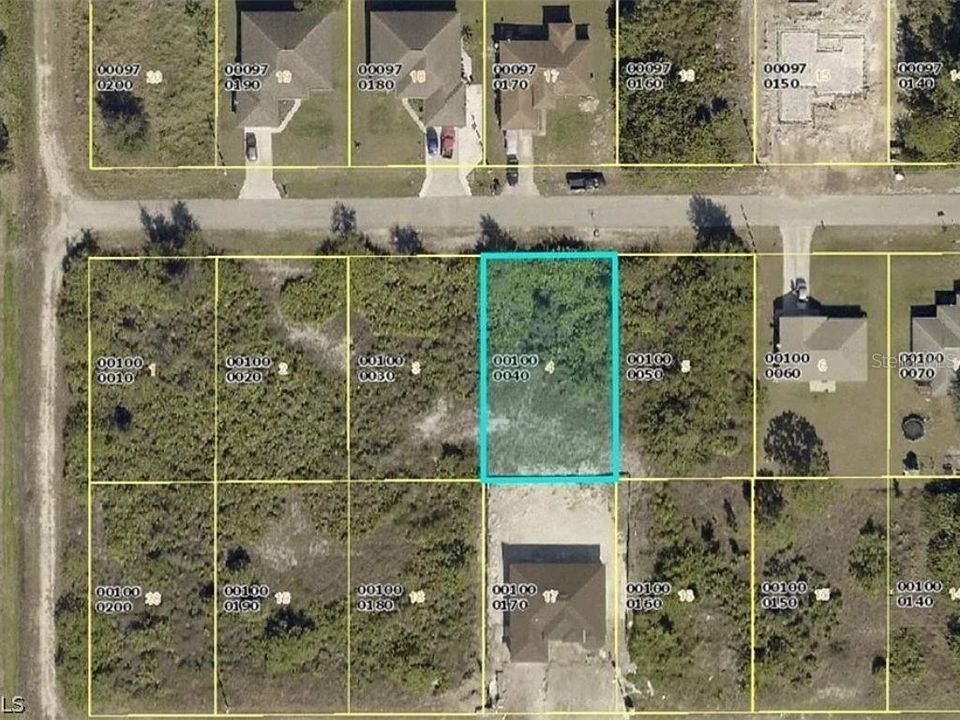 待售: $33,000 (0.24 acres)