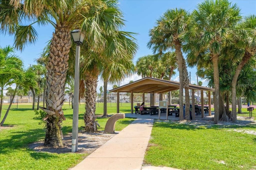 На продажу: $1,840,000 (3 спален, 2 ванн, 1919 Квадратных фут)