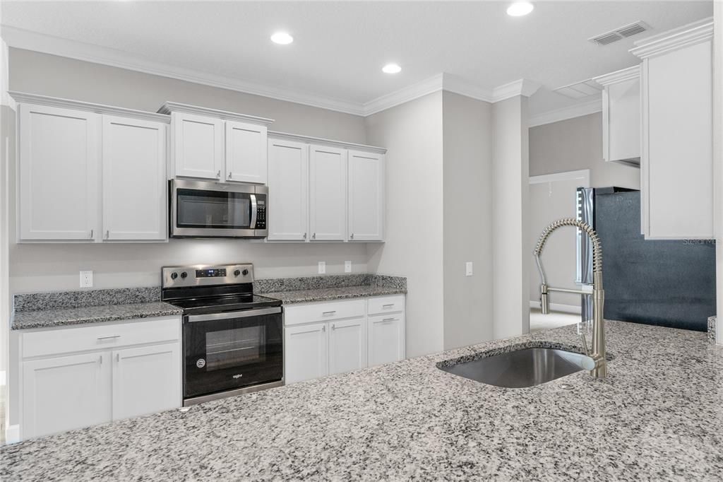 En Venta: $394,900 (3 camas, 2 baños, 1836 Pies cuadrados)