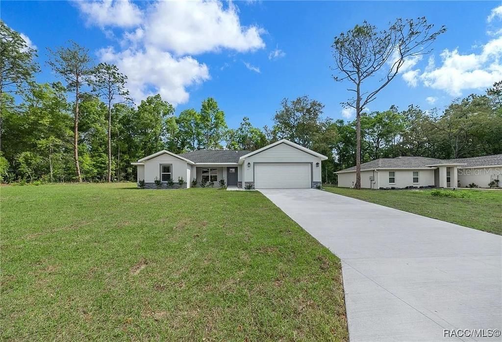 Recently Sold: $315,000 (4 beds, 2 baths, 1751 Square Feet)