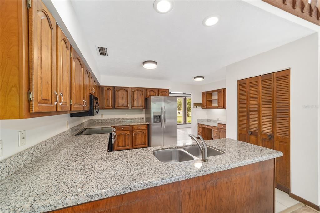 Active With Contract: $549,999 (4 beds, 2 baths, 3296 Square Feet)