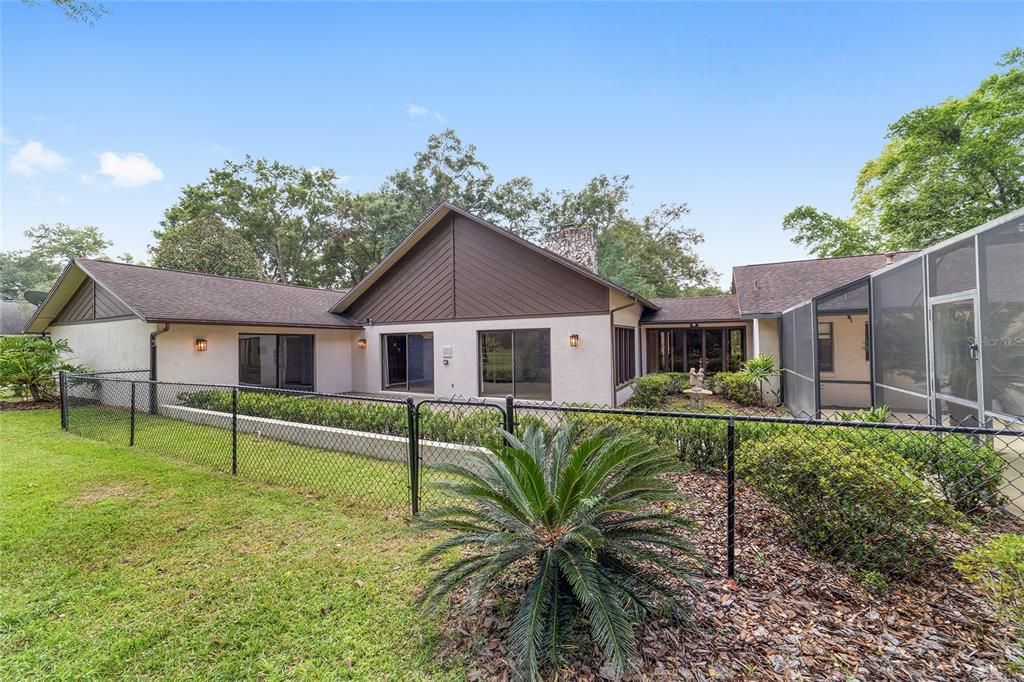 Active With Contract: $549,999 (4 beds, 2 baths, 3296 Square Feet)