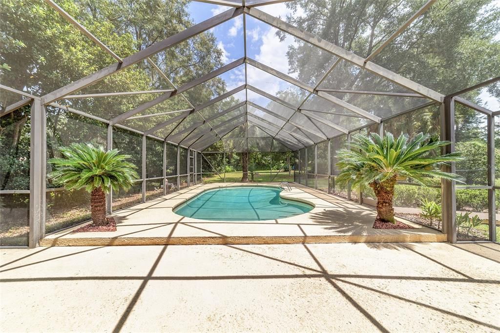 Active With Contract: $549,999 (4 beds, 2 baths, 3296 Square Feet)