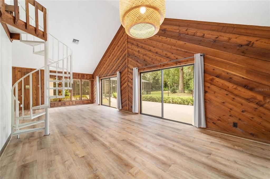 Active With Contract: $549,999 (4 beds, 2 baths, 3296 Square Feet)