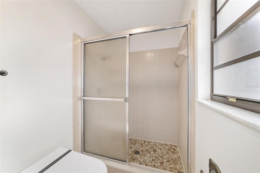 Active With Contract: $549,999 (4 beds, 2 baths, 3296 Square Feet)