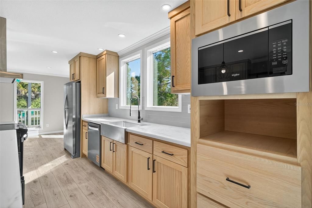 待售: $275,000 (3 贝兹, 2 浴室, 1387 平方英尺)