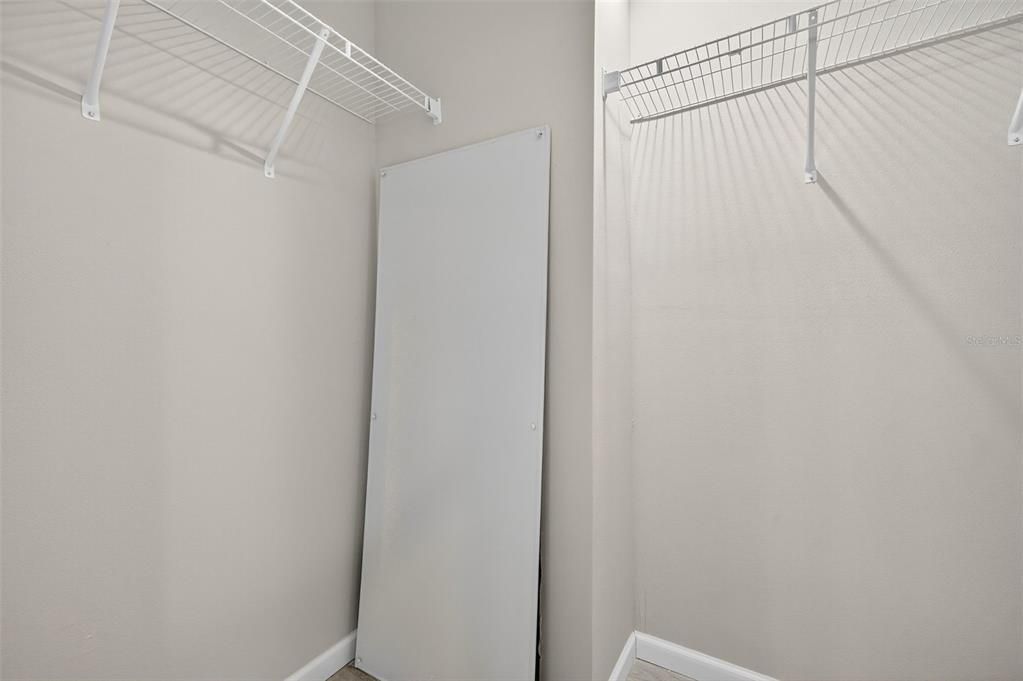 待售: $275,000 (3 贝兹, 2 浴室, 1387 平方英尺)