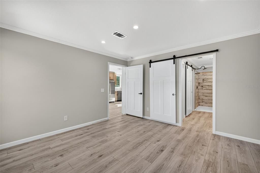 待售: $275,000 (3 贝兹, 2 浴室, 1387 平方英尺)