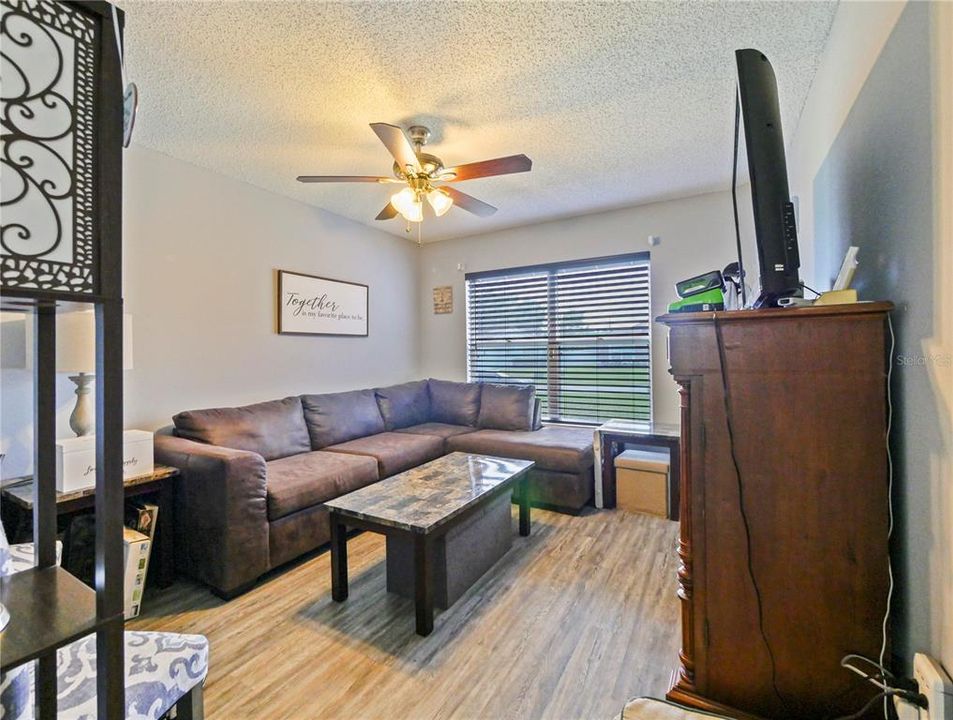 For Sale: $379,900 (4 beds, 2 baths, 2142 Square Feet)