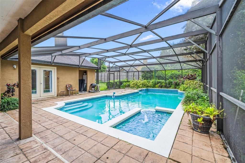 Active With Contract: $468,000 (4 beds, 3 baths, 2261 Square Feet)