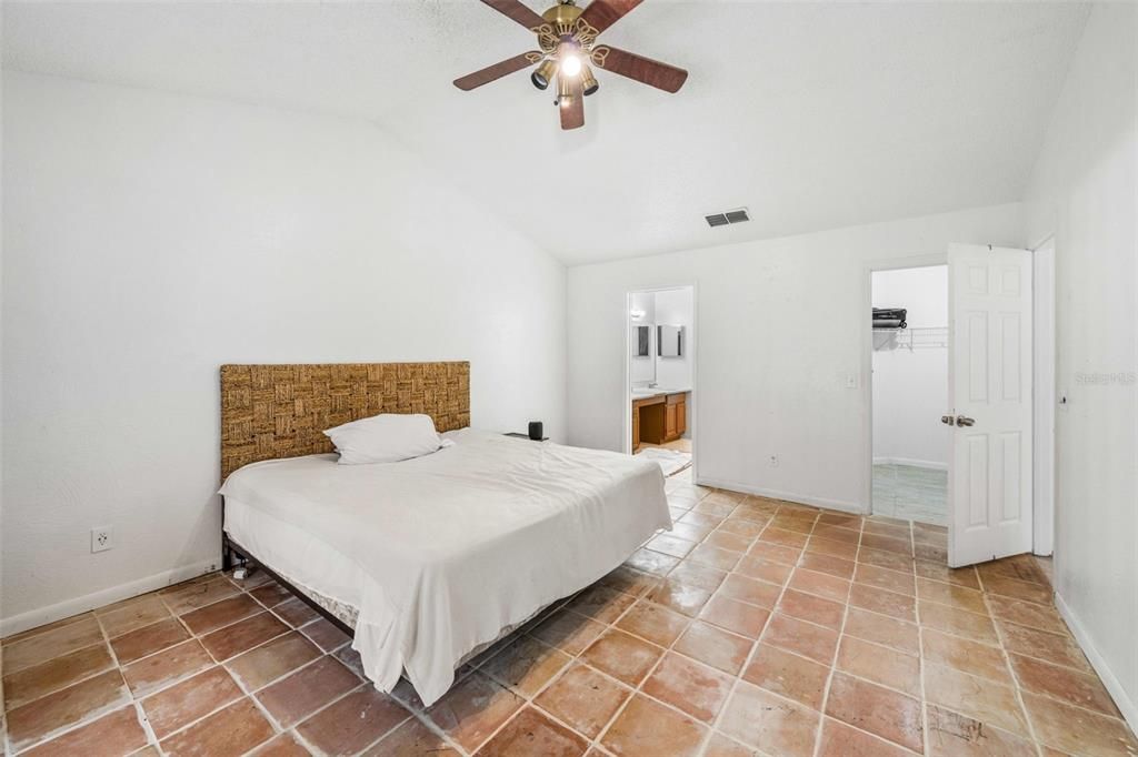 Active With Contract: $468,000 (4 beds, 3 baths, 2261 Square Feet)