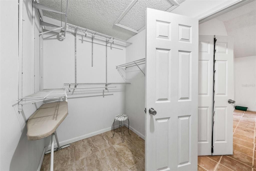 Active With Contract: $468,000 (4 beds, 3 baths, 2261 Square Feet)