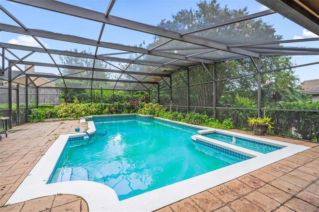 Active With Contract: $468,000 (4 beds, 3 baths, 2261 Square Feet)