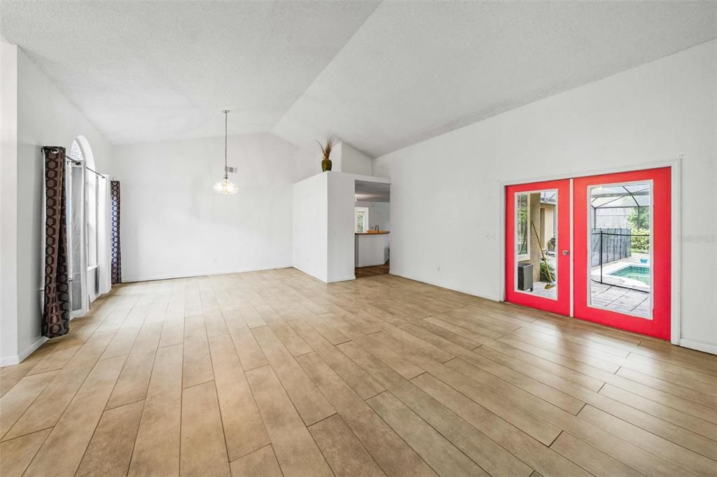 Active With Contract: $468,000 (4 beds, 3 baths, 2261 Square Feet)