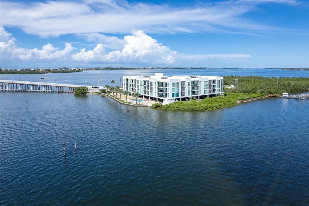 На продажу: $775,000 (3 спален, 2 ванн, 1760 Квадратных фут)